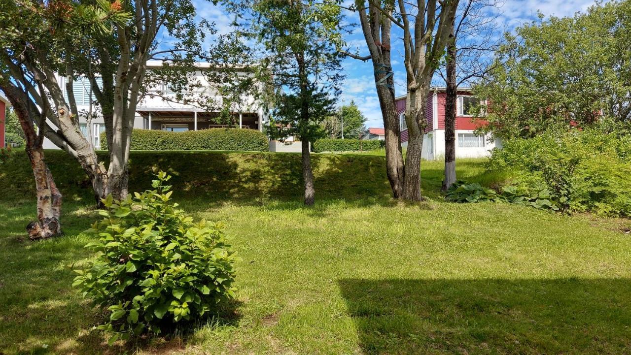 B&B Rooms Husavik 3 Bagian luar foto
