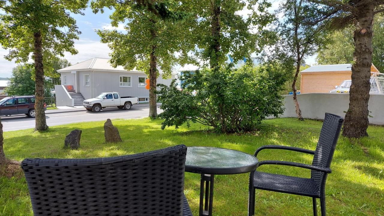 B&B Rooms Husavik 3 Bagian luar foto