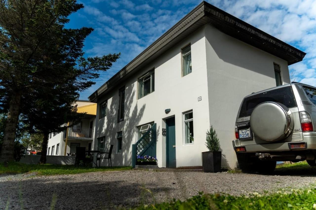B&B Rooms Husavik 3 Bagian luar foto