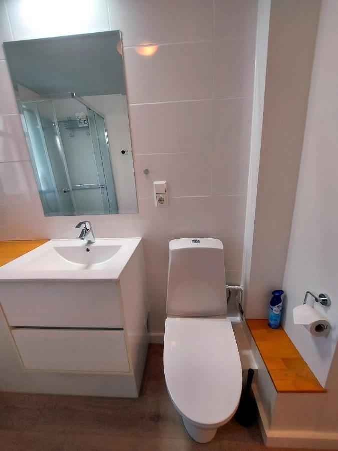 B&B Rooms Husavik 3 Bagian luar foto