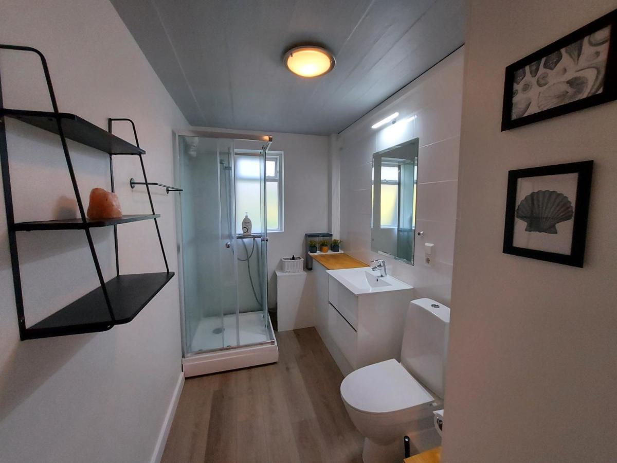 B&B Rooms Husavik 3 Bagian luar foto