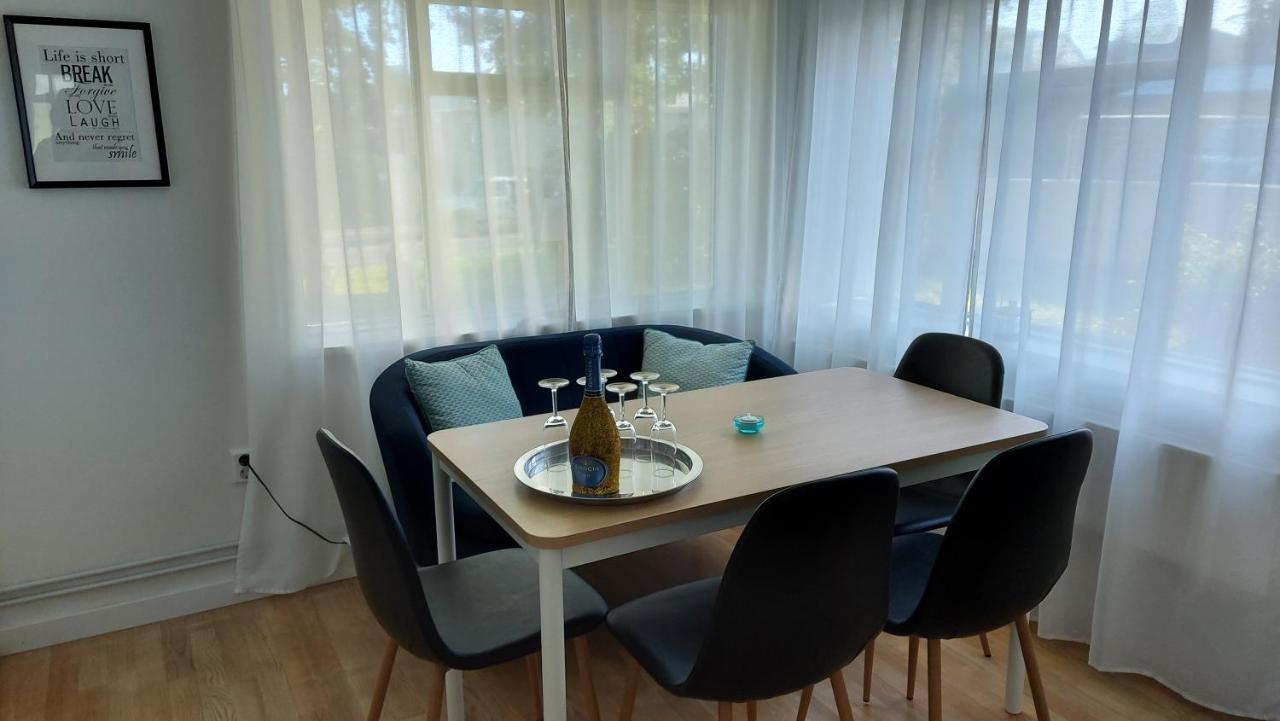 B&B Rooms Husavik 3 Bagian luar foto