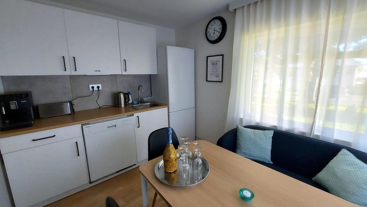 B&B Rooms Husavik 3 Bagian luar foto