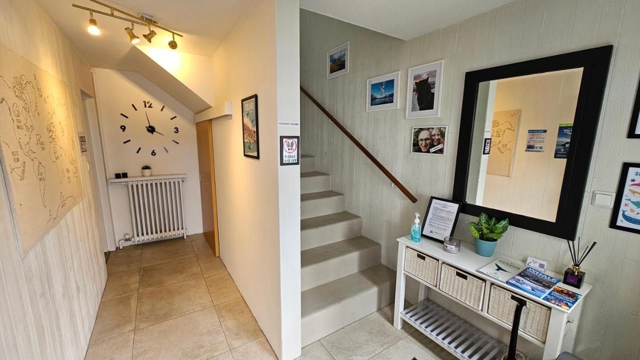 B&B Rooms Husavik 3 Bagian luar foto