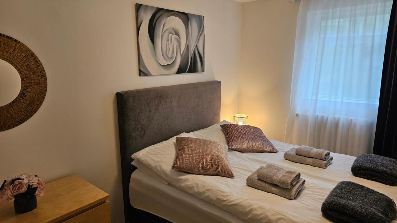 B&B Rooms Husavik 3 Bagian luar foto